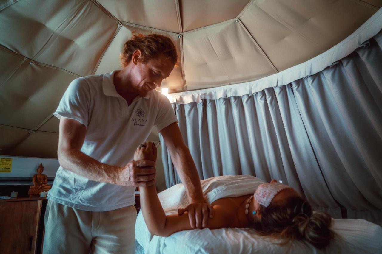 Alaya Yoga & Surf & Retreat Hotel Playa Venao Bagian luar foto
